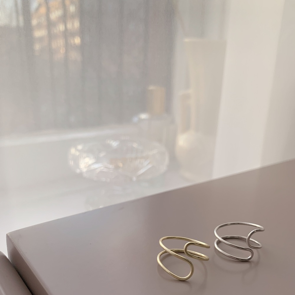 Minimalist Midi Ring | 14k Gold Plated - Picture 6 of 8